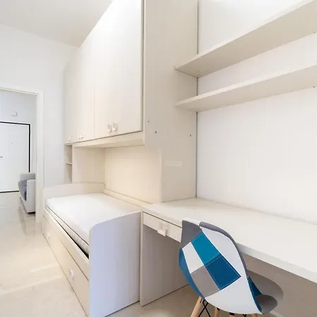 Housmart San Carlo 17 *