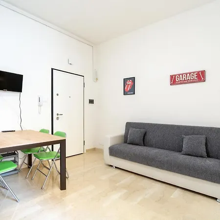 Housmart San Carlo 17 Bolonia