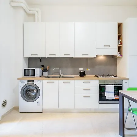 Housmart San Carlo 17 *