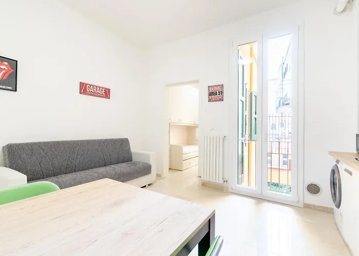 Housmart San Carlo 17 * بولونيا