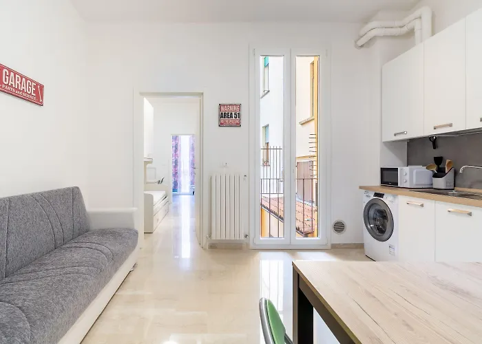 Housmart San Carlo 17 * بولونيا