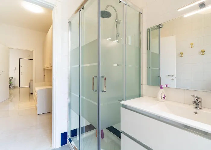 Housmart San Carlo 17 * بولونيا