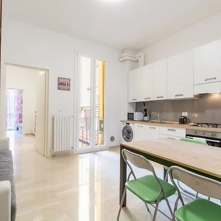 Appartamento Housmart San Carlo 17 *